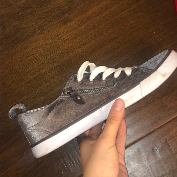 Sneakers - Picture 2 of 3